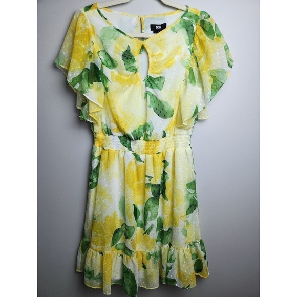 Dkny Dresses & Skirts - DKNY Chiffon Swiss dot dress flutter sleeve smocked waist Keyhole neck sz 8 boho